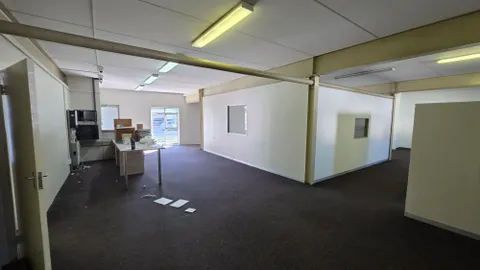 Cnr Jack and Refinery Rd, Driehoek